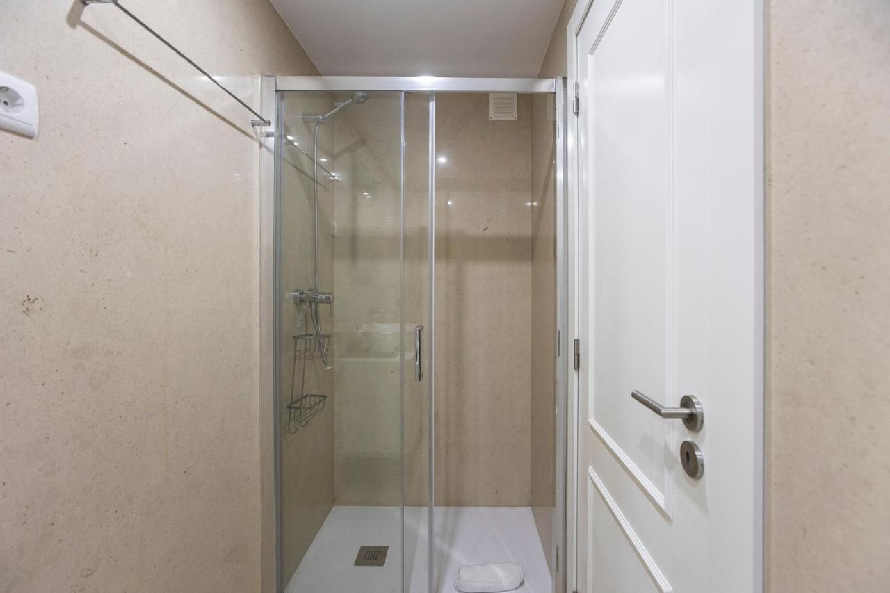 City Center 2Br Flat W/ Ac By Lovelystay Porto Eksteriør billede