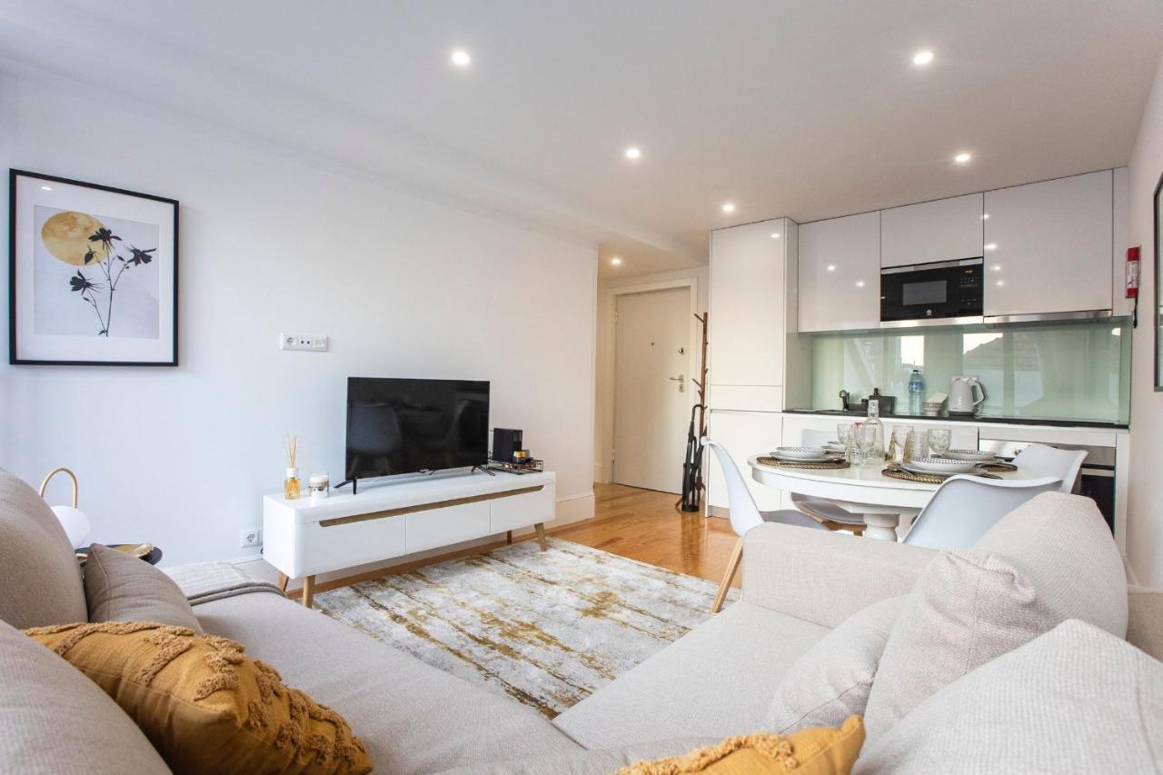 City Center 2Br Flat W/ Ac By Lovelystay Porto Eksteriør billede